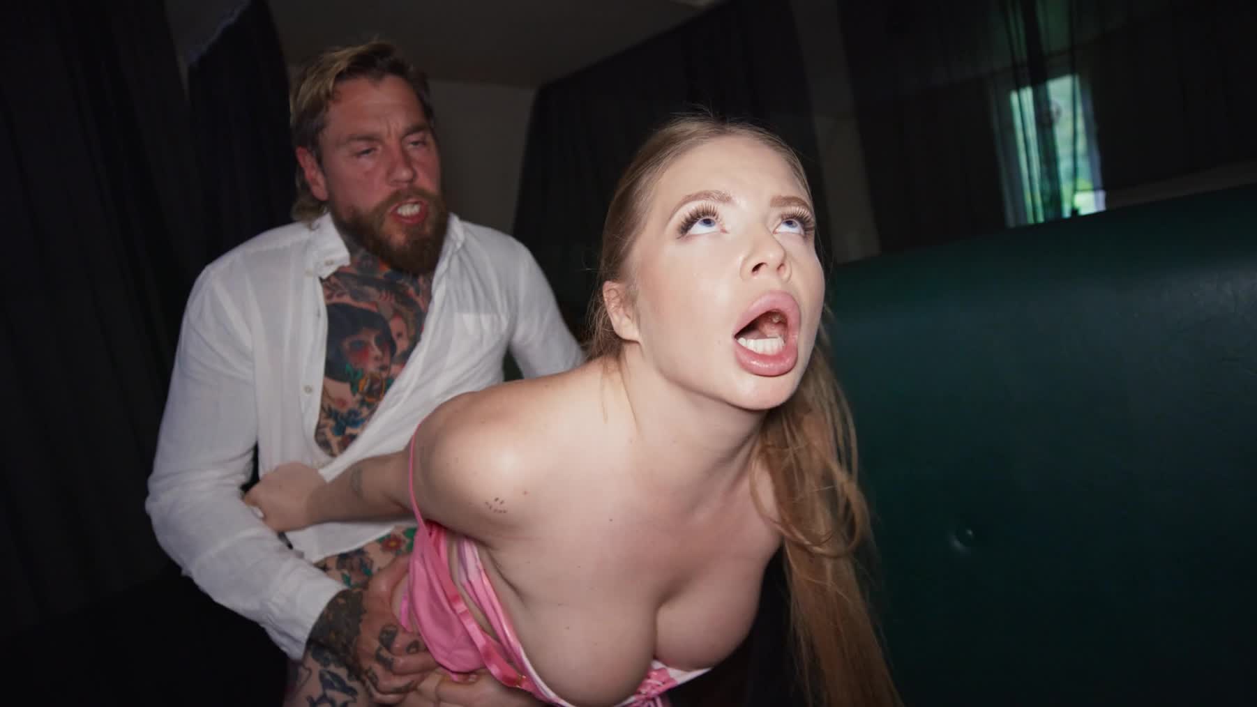 Дин забрел в дом, где его трахнула сексуально голодная суккуба Алессандра